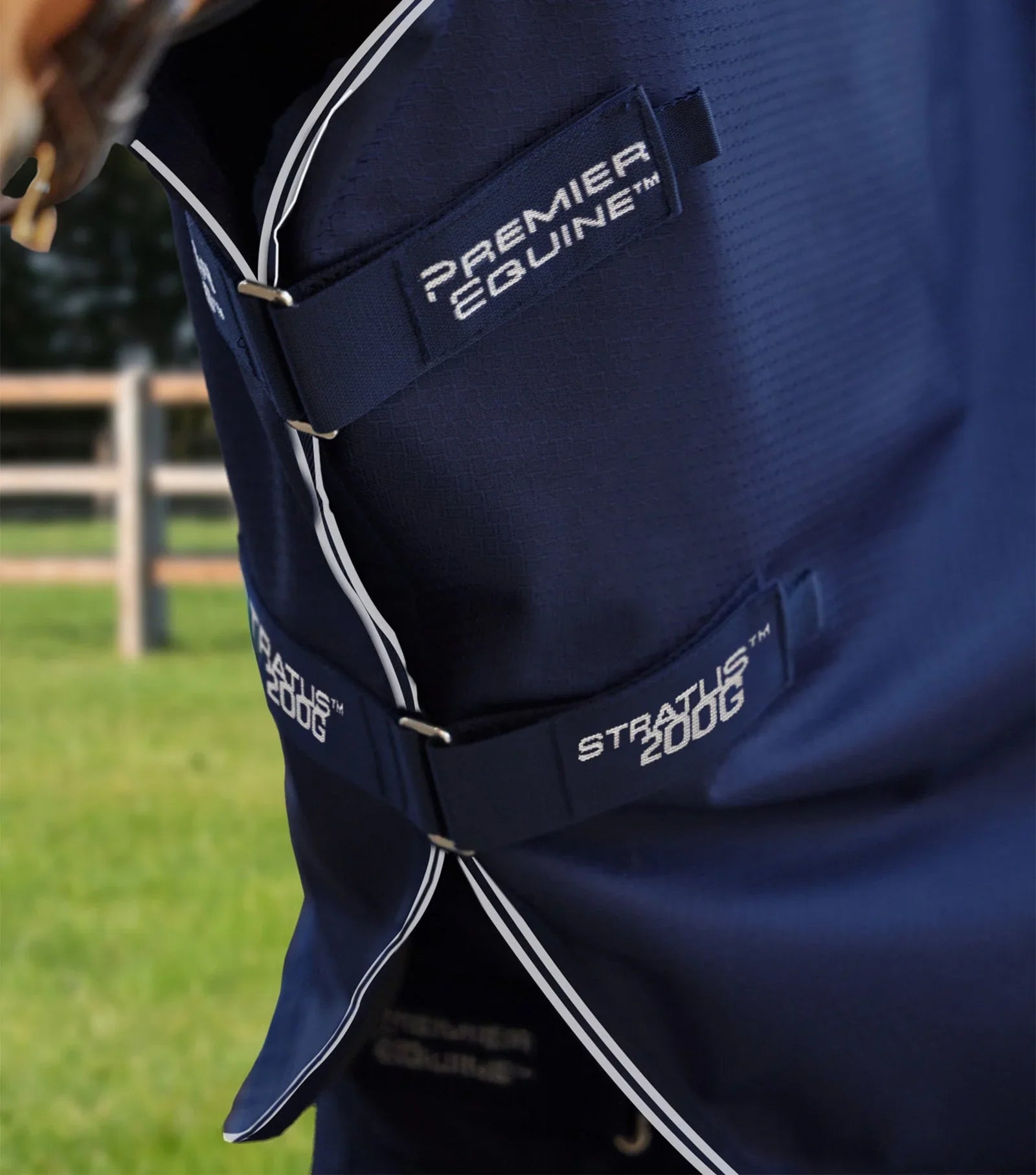 Premier Equine Stratus 600D Series 200g Turnout Rug with Classic Neck Cover Navy 5'3"