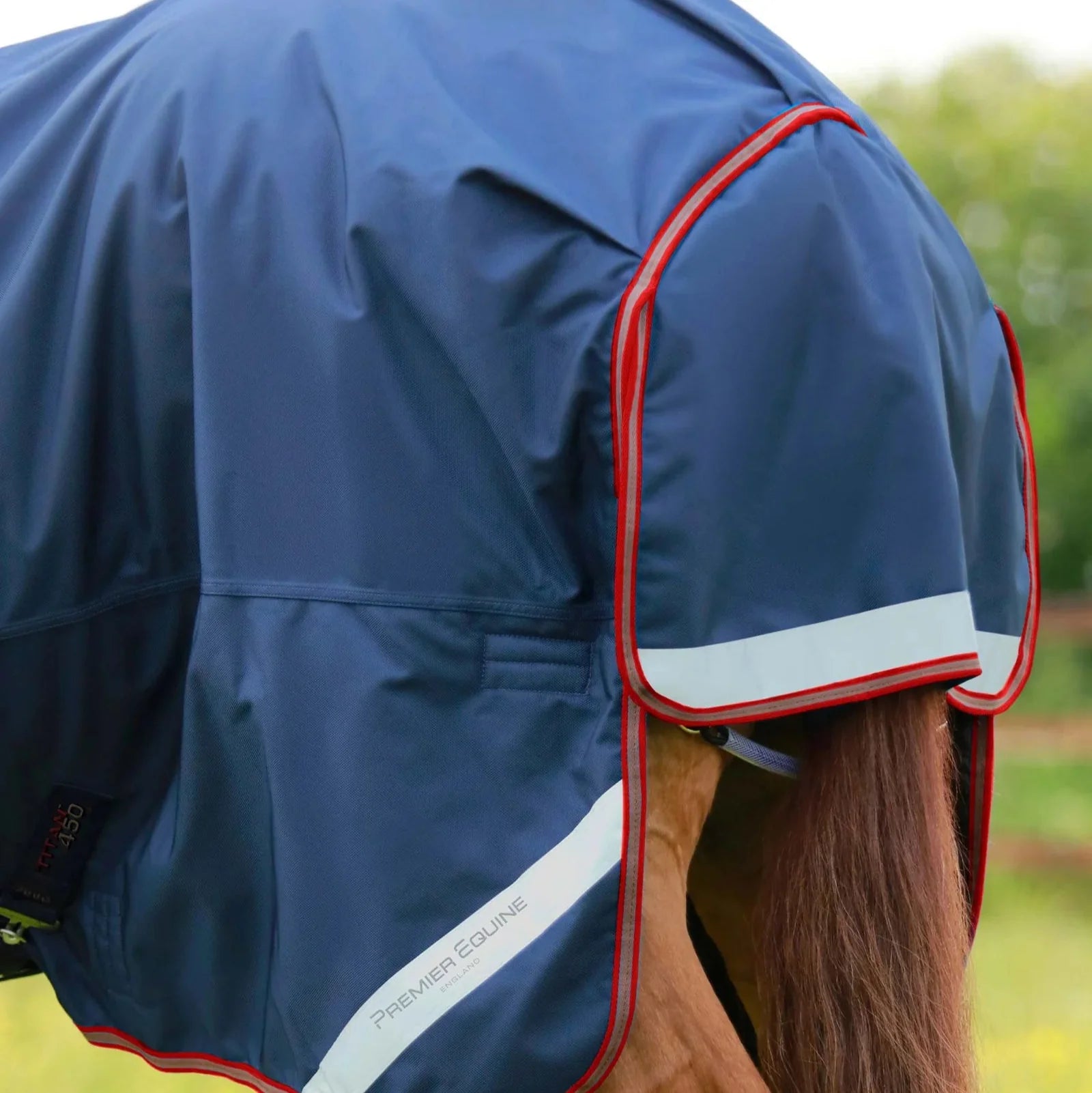 Premier Equine Titan 450g Turnout Rug with Snug-Fit Neck Cover Navy
